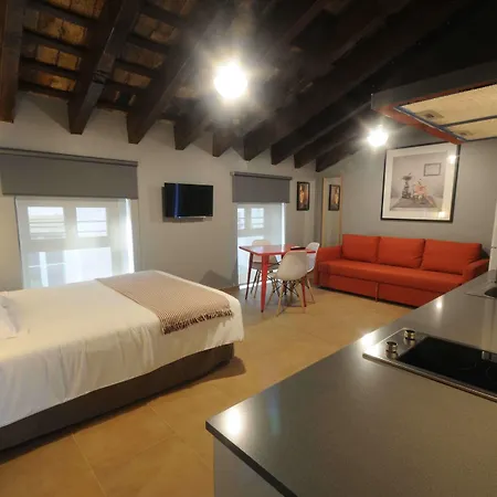 Catalina San Nicolas Valencia