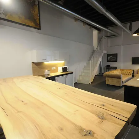 Catalina San Nicolas * Valencia